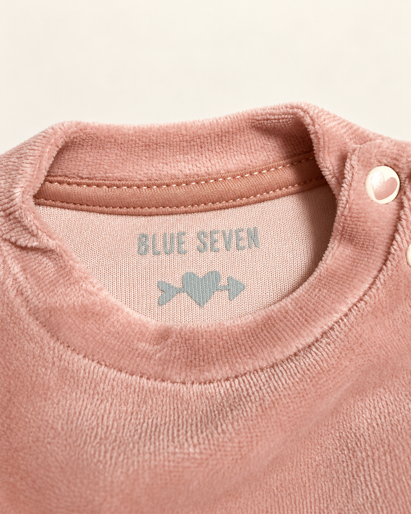 Completo maglia con ruches e pantalone con cuoricini - immagine 3