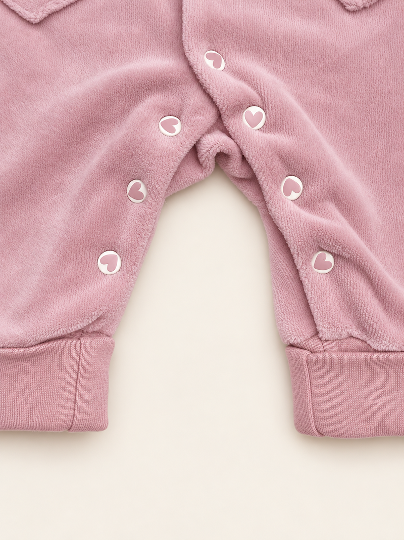 Tutina rosa con ruches e taschine a cuore - immagine 4